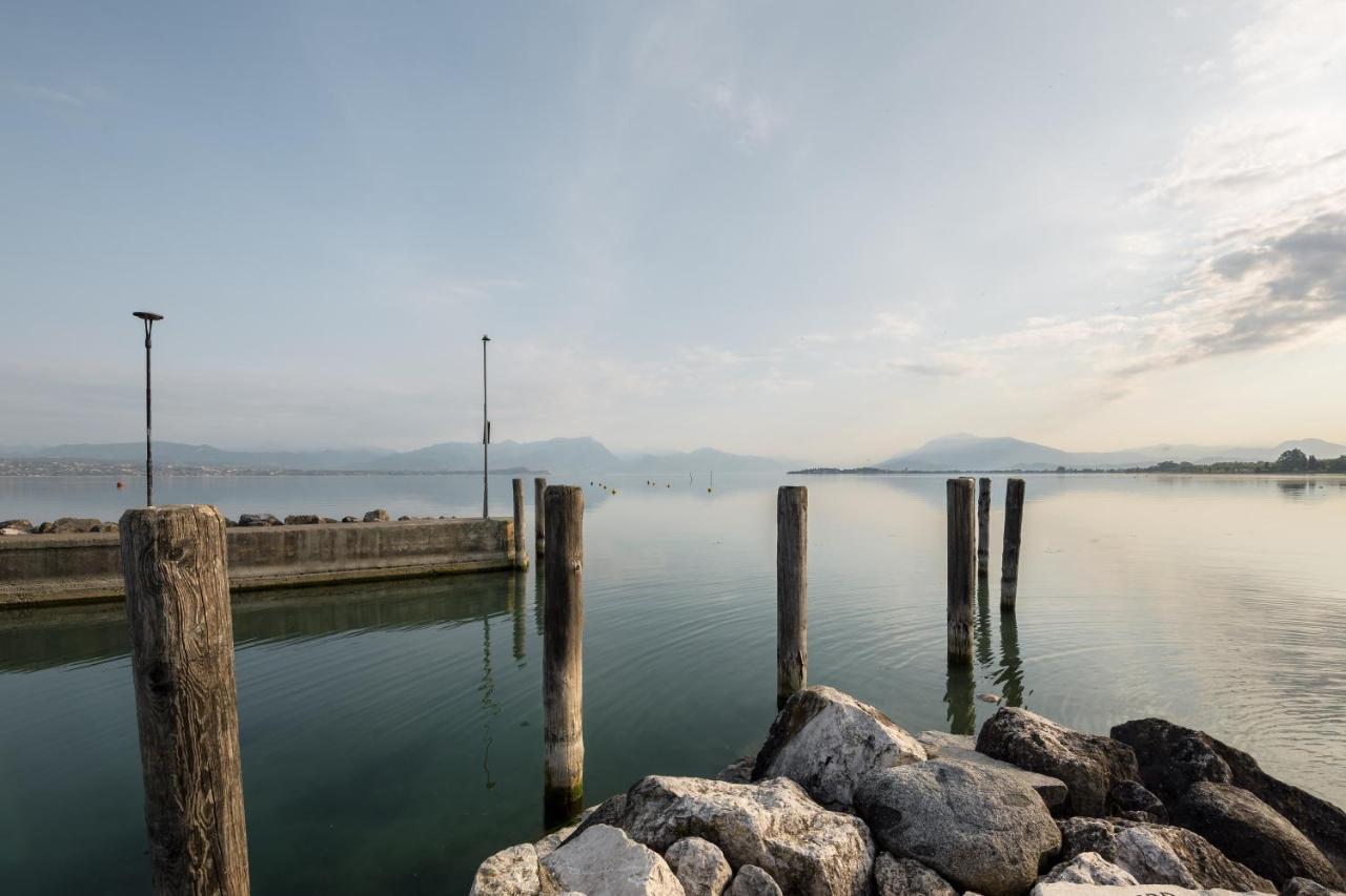 Hotel Aquila D'Oro Desenzano Desenzano del Garda Eksteriør bilde