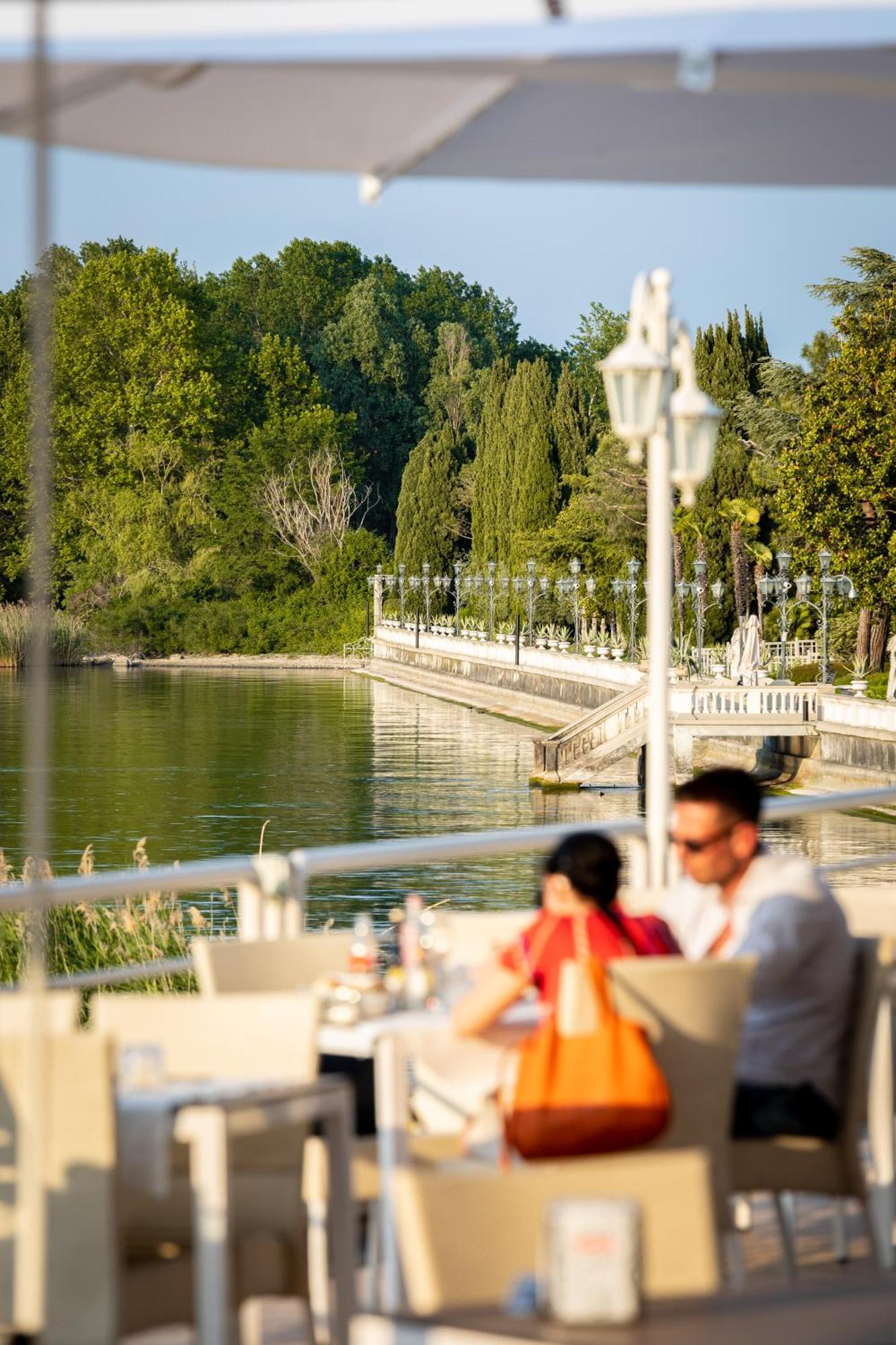 Hotel Aquila D'Oro Desenzano Desenzano del Garda Eksteriør bilde