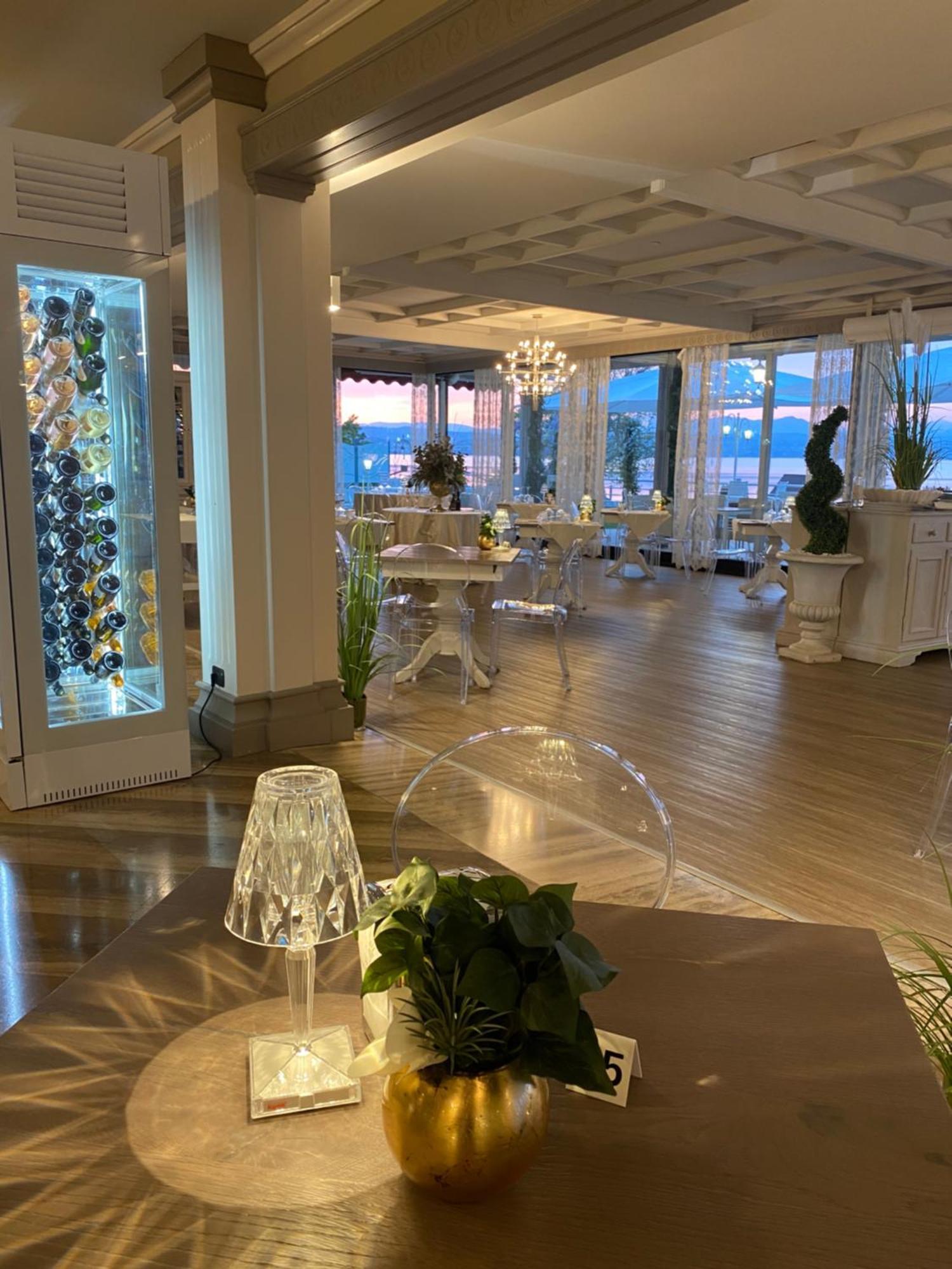 Hotel Aquila D'Oro Desenzano Desenzano del Garda Eksteriør bilde