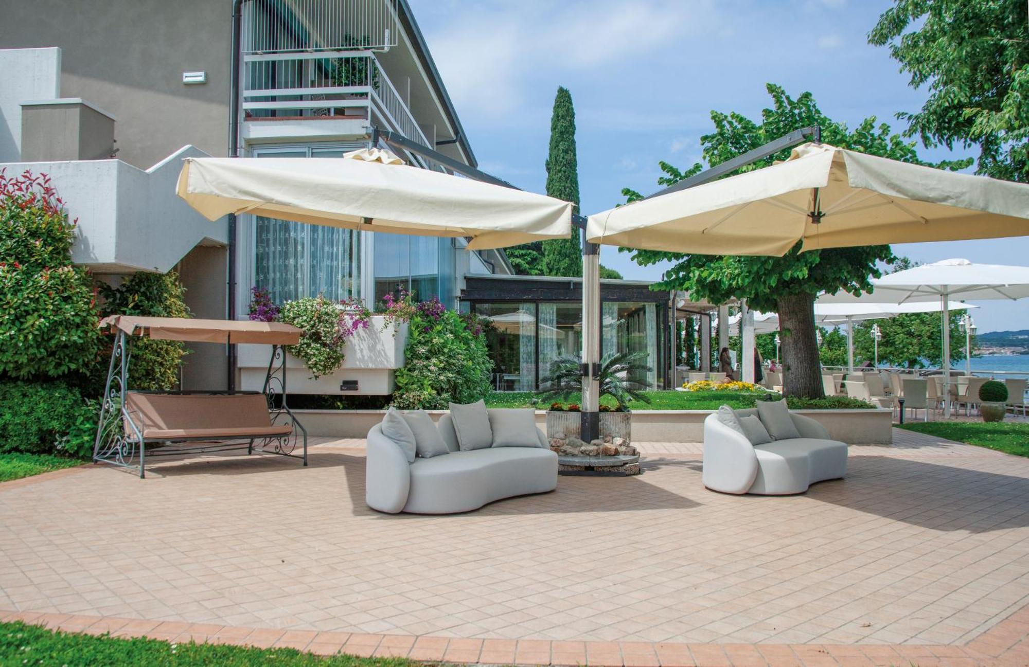 Hotel Aquila D'Oro Desenzano Desenzano del Garda Eksteriør bilde