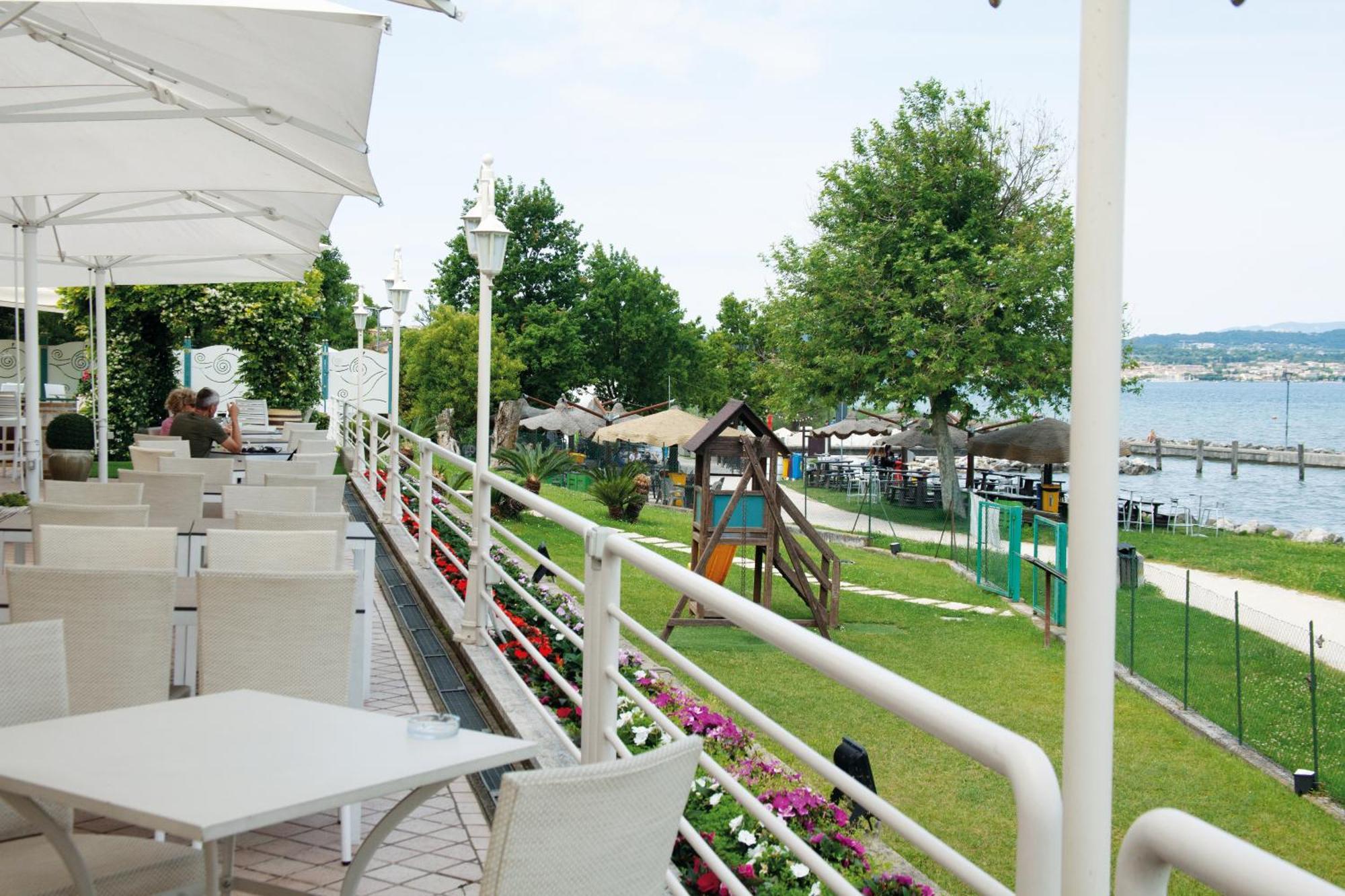 Hotel Aquila D'Oro Desenzano Desenzano del Garda Eksteriør bilde
