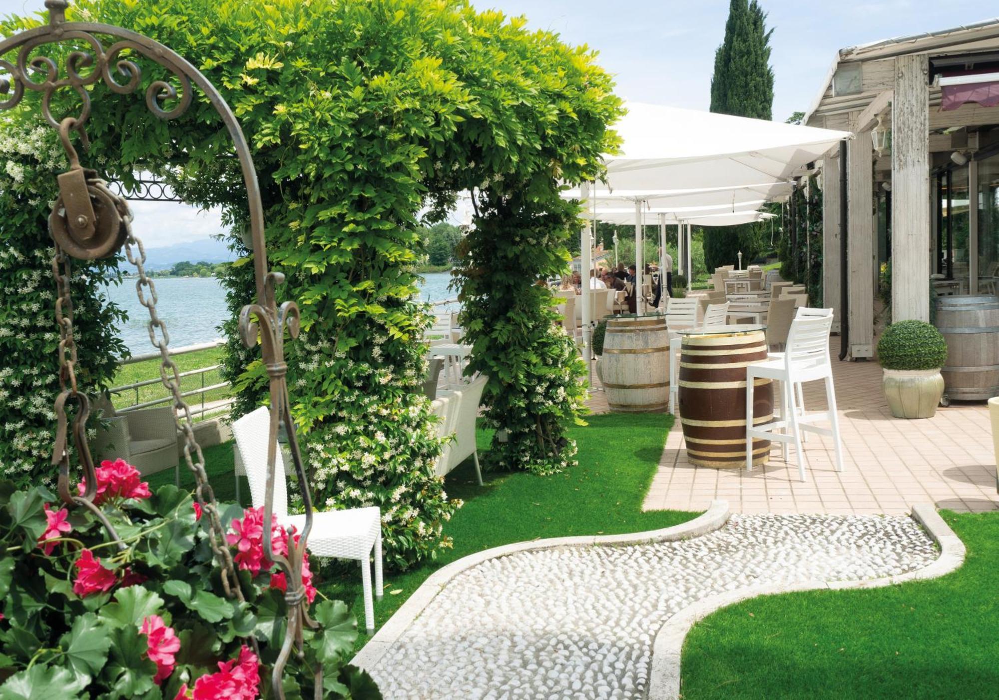 Hotel Aquila D'Oro Desenzano Desenzano del Garda Eksteriør bilde