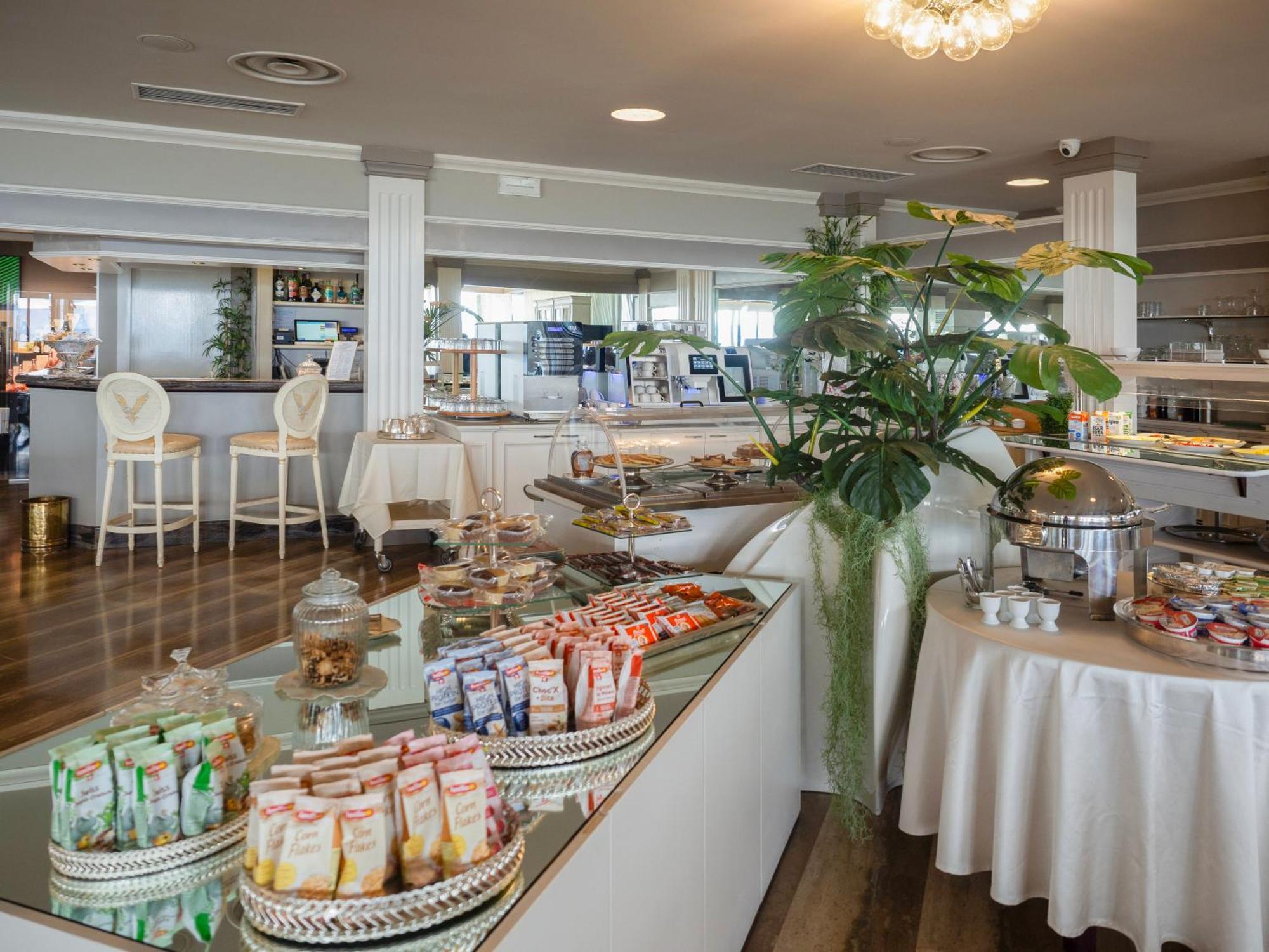 Hotel Aquila D'Oro Desenzano Desenzano del Garda Eksteriør bilde