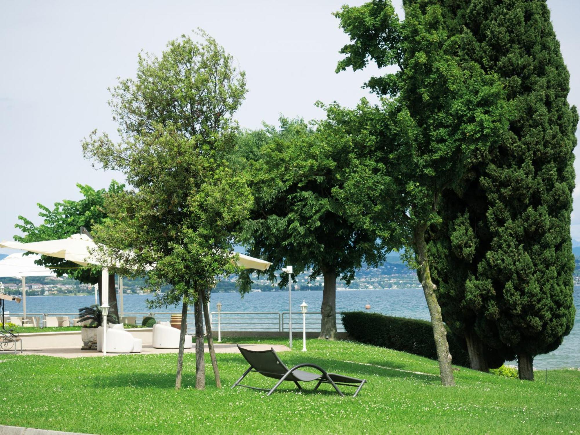 Hotel Aquila D'Oro Desenzano Desenzano del Garda Eksteriør bilde